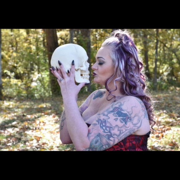 Meet your Posher, Sonya - Picture 3 of 10